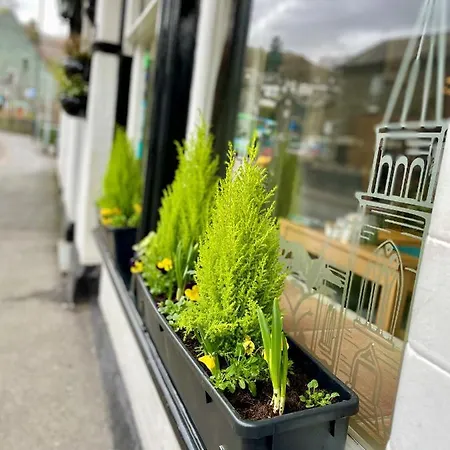 Lacet House 4* אמבלסייד