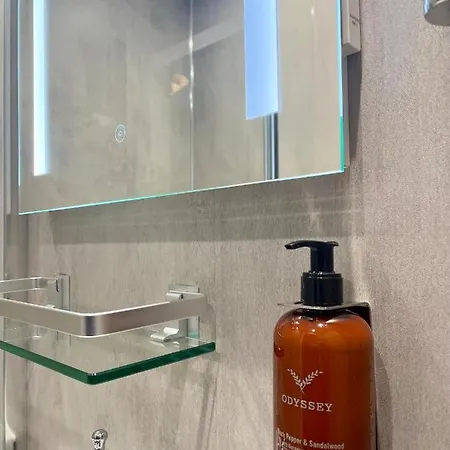 Lacet House לינה וארוחת בוקר אמבלסייד