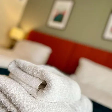 Lacet House 4*