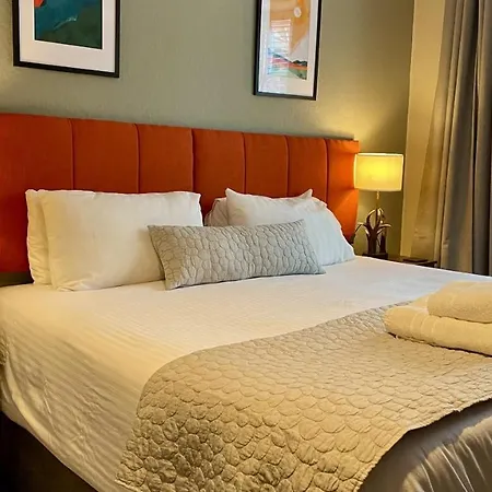 לינה וארוחת בוקר Lacet House אמבלסייד