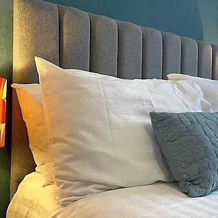 Lacet House 4*