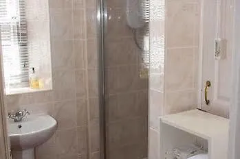 לינה וארוחת בוקר Lacet House 4*