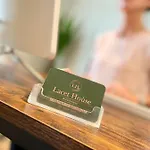 Lacet House