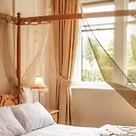 Lacet House Bed & Breakfast