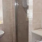 Bed & Breakfast Lacet House 4*